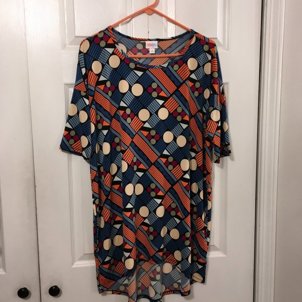 LuLaRoe Irma Tunic Top Sz Medium
